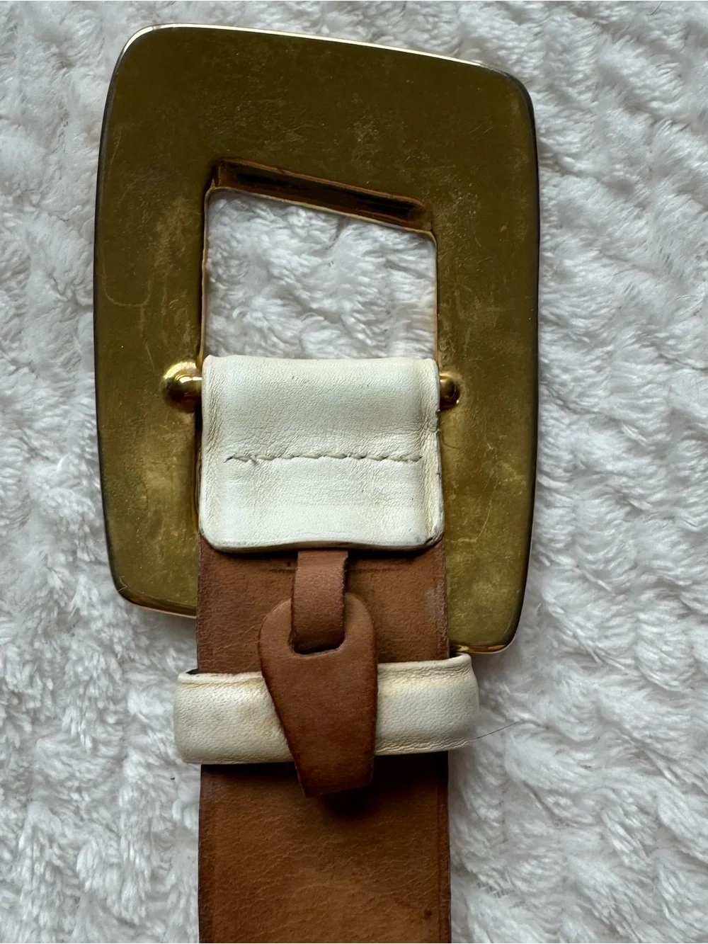 Classic White Leather Belt with Brushed Gold Buckle